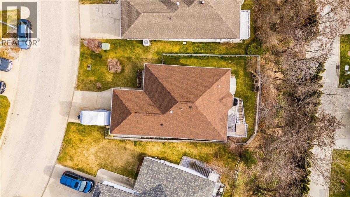 1448 Emerald Crescent, Castlegar