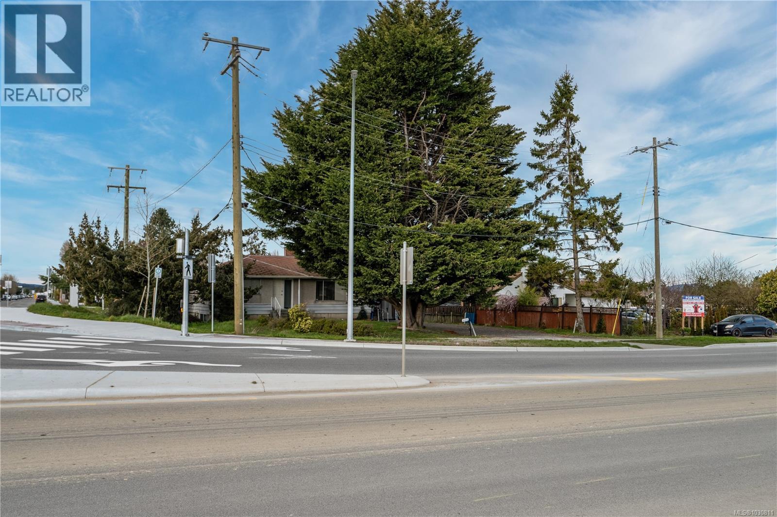  2094 Beacon Avenue, Sidney