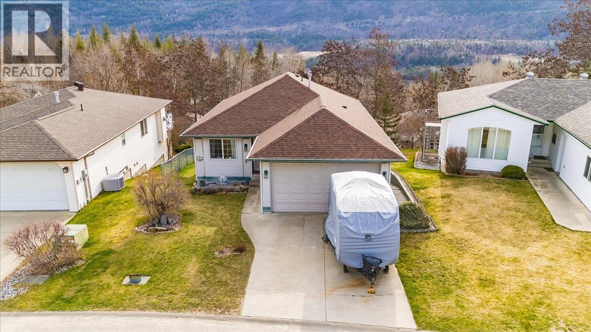 1448 Emerald Crescent, Castlegar