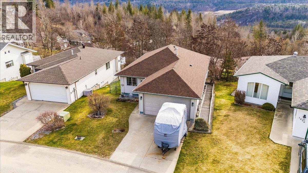 1448 Emerald Crescent, Castlegar