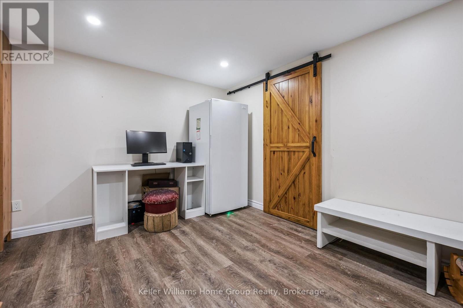 856 GZOWSKI STREET, Centre Wellington (Fergus), Ontario