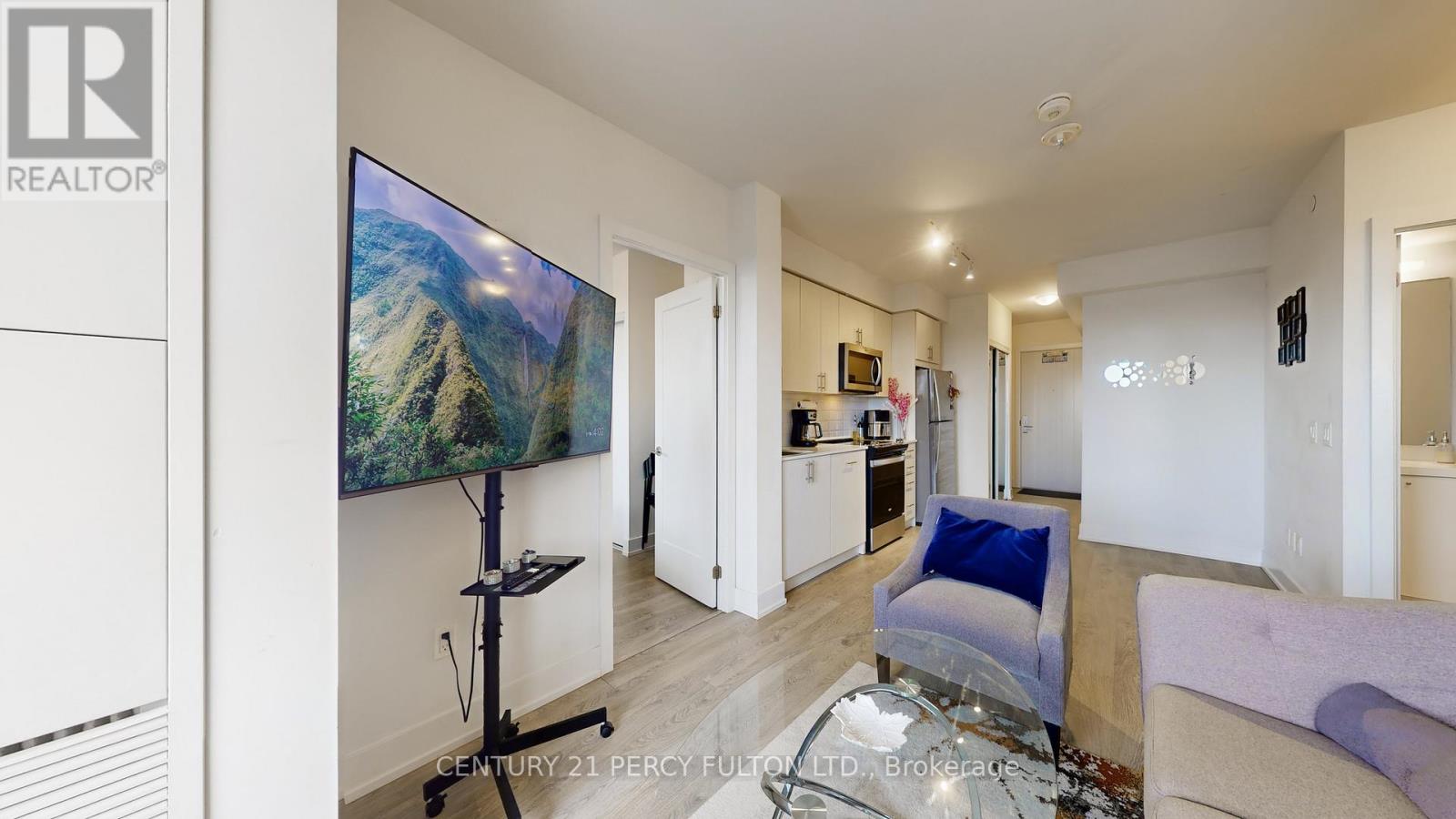 #1504 2550 SIMCOE STREET N - 14