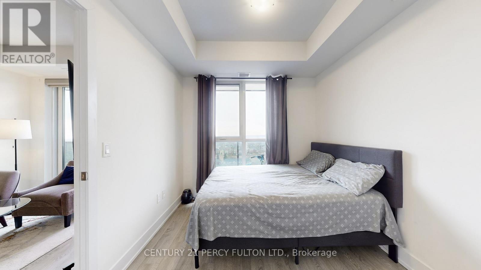 #1504 2550 SIMCOE STREET N - 21