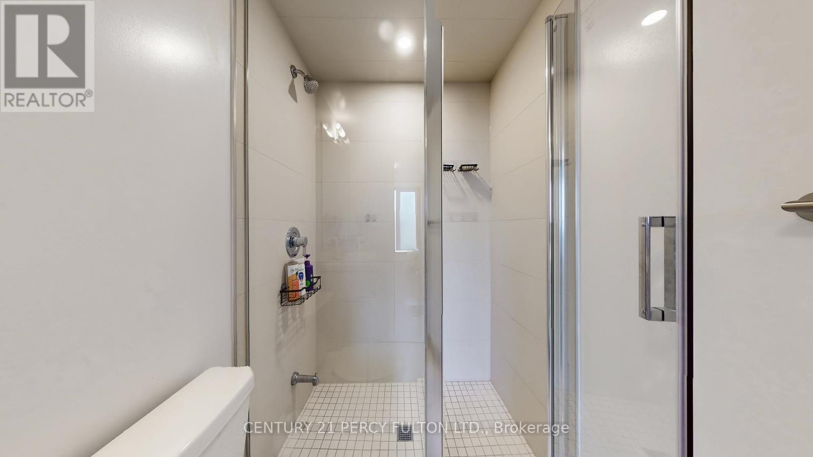 #1504 2550 SIMCOE STREET N - 25