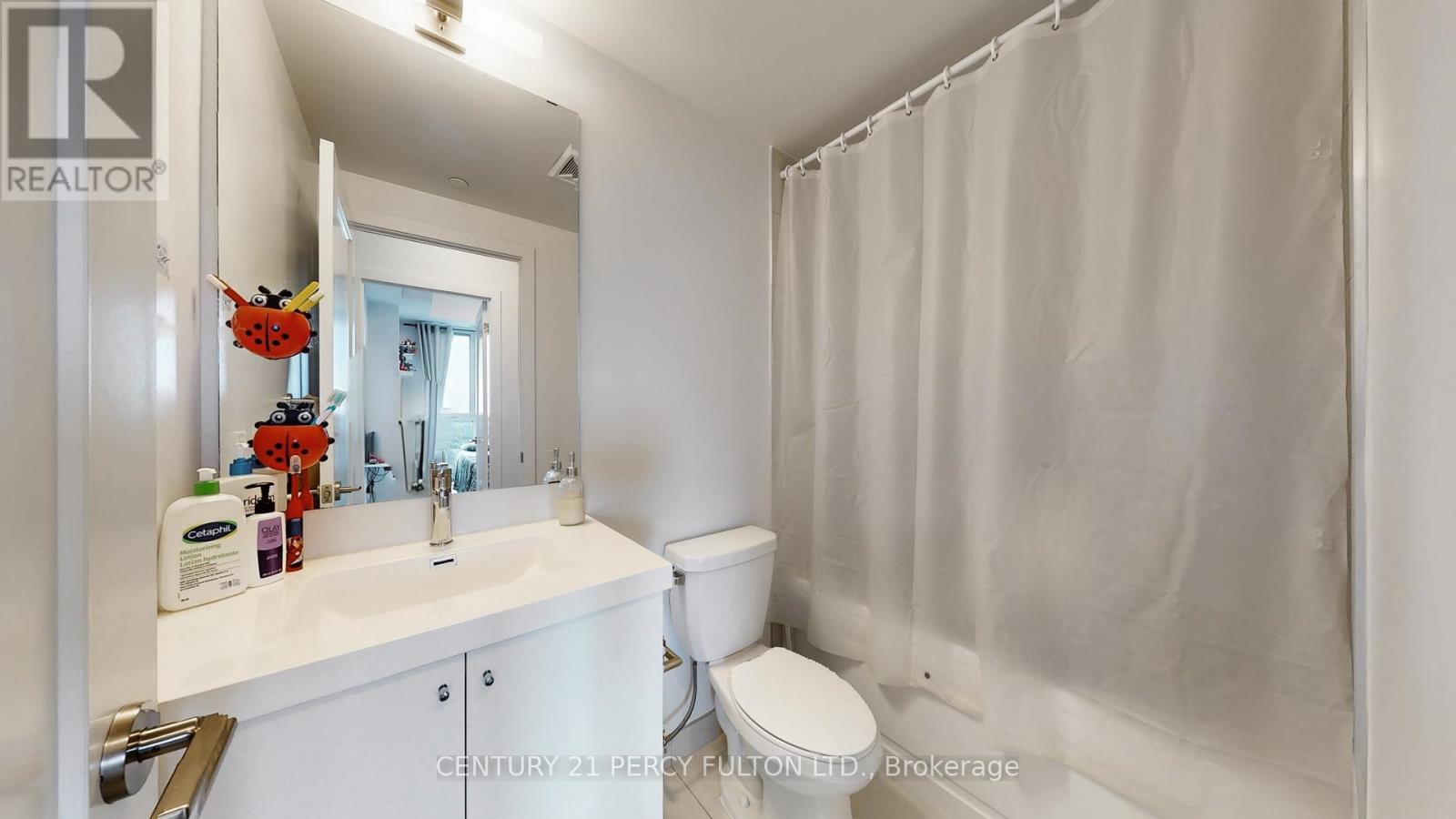 #1504 2550 SIMCOE STREET N - 28