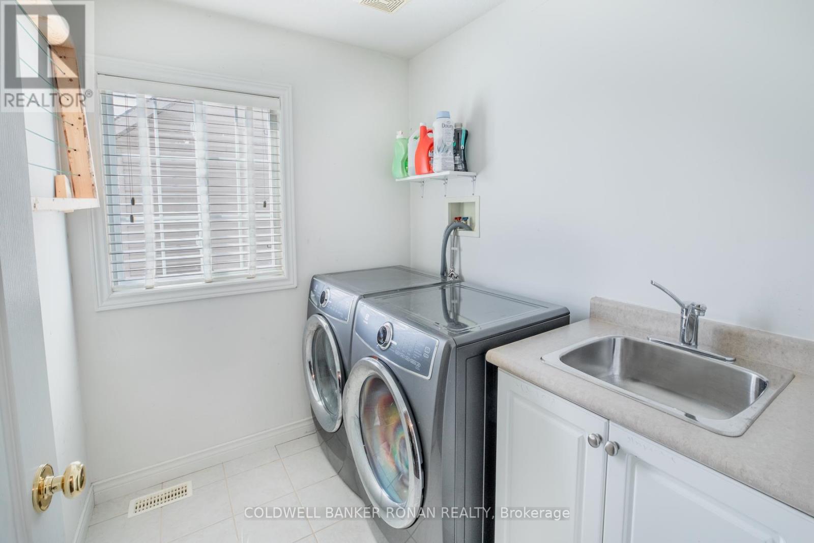 11 SHEPHARD AVENUE - 27