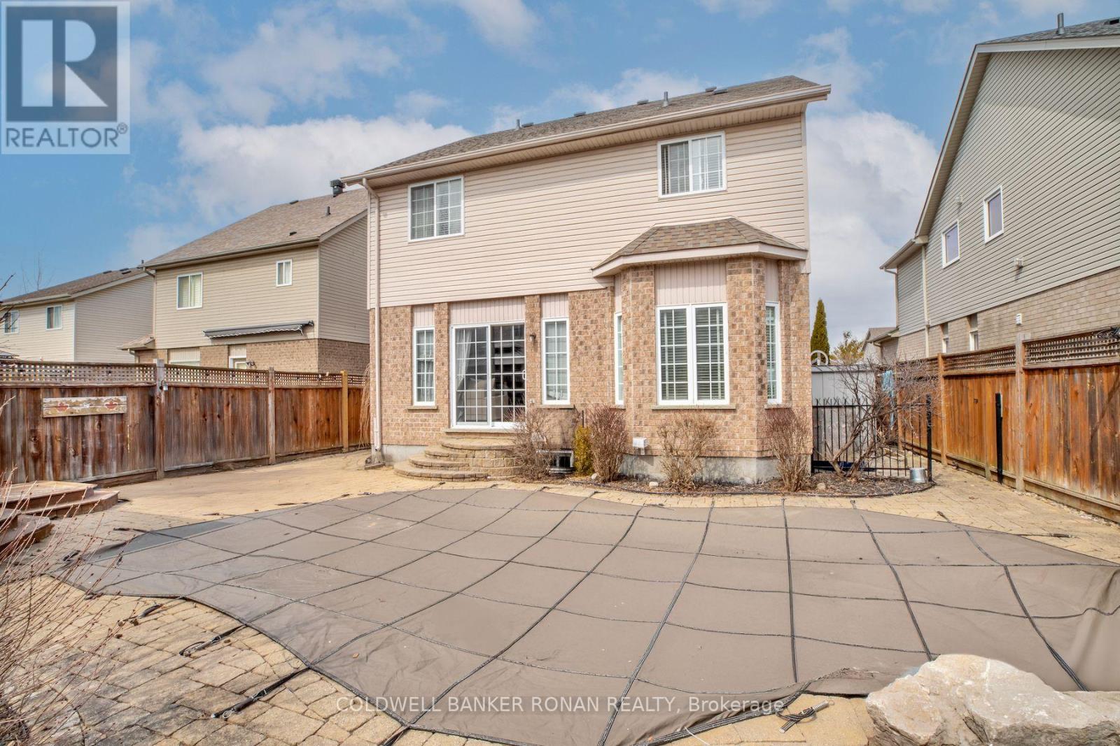 11 SHEPHARD AVENUE - 35