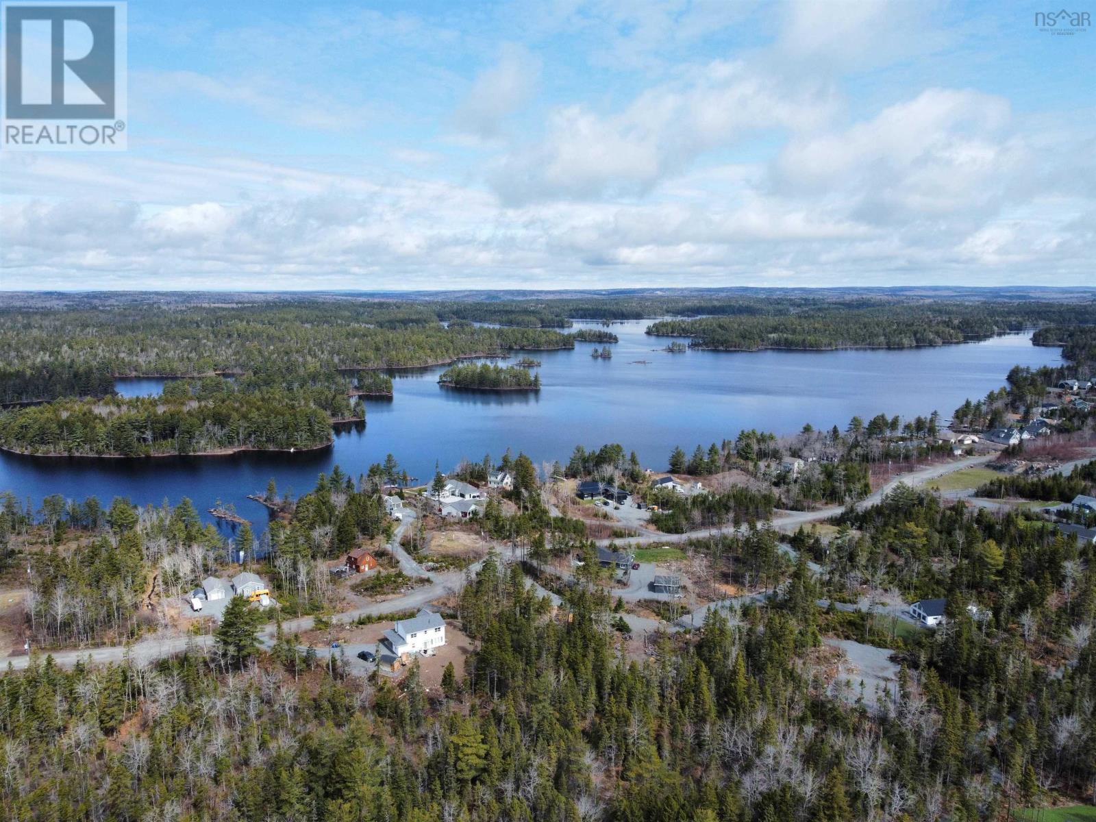 Property 7 of 10 of 272 Explorer Loop