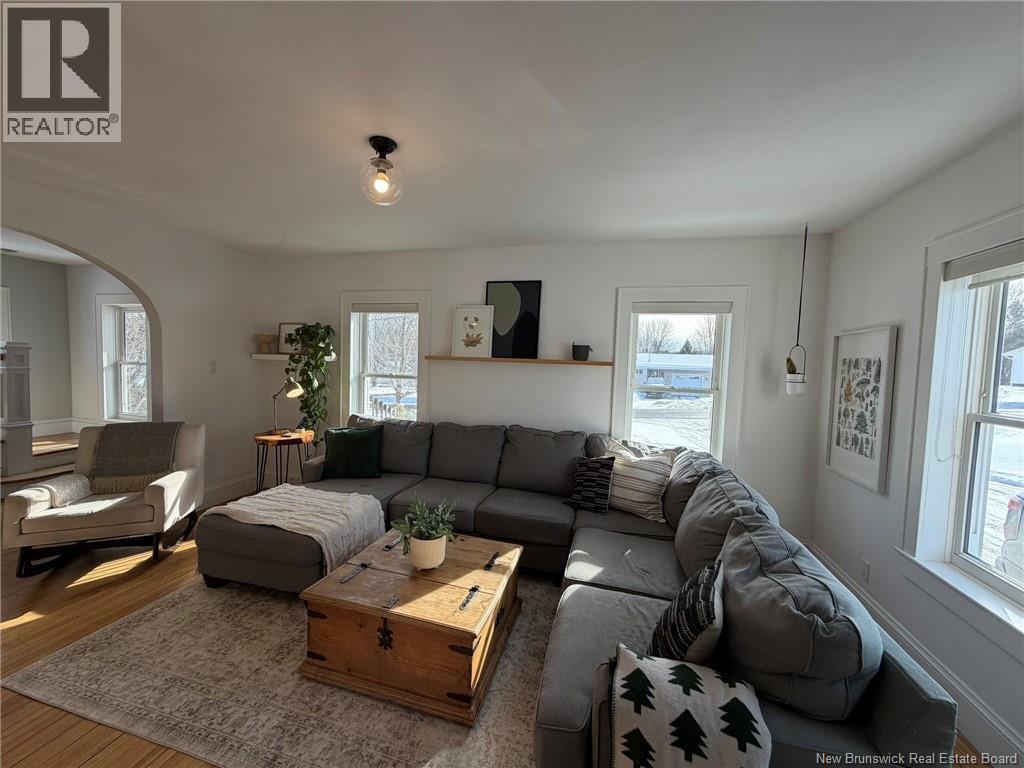 116 EASTWOOD DRIVE - 9
