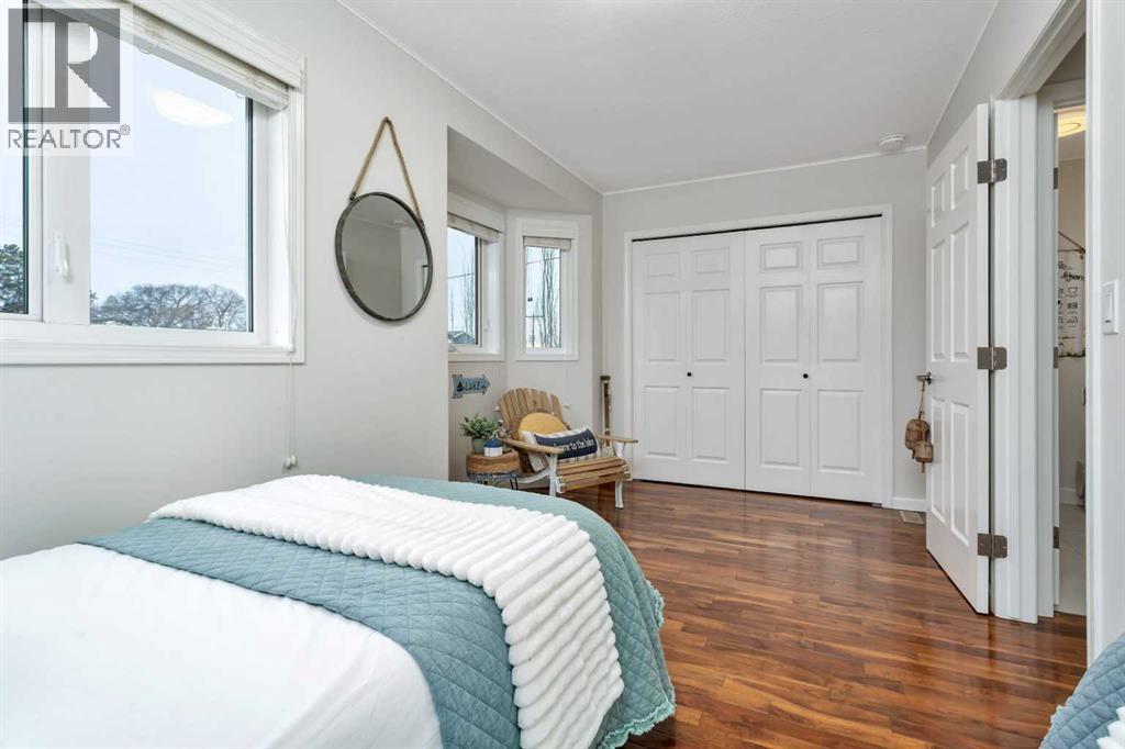 5008 42 Street, Sylvan Lake