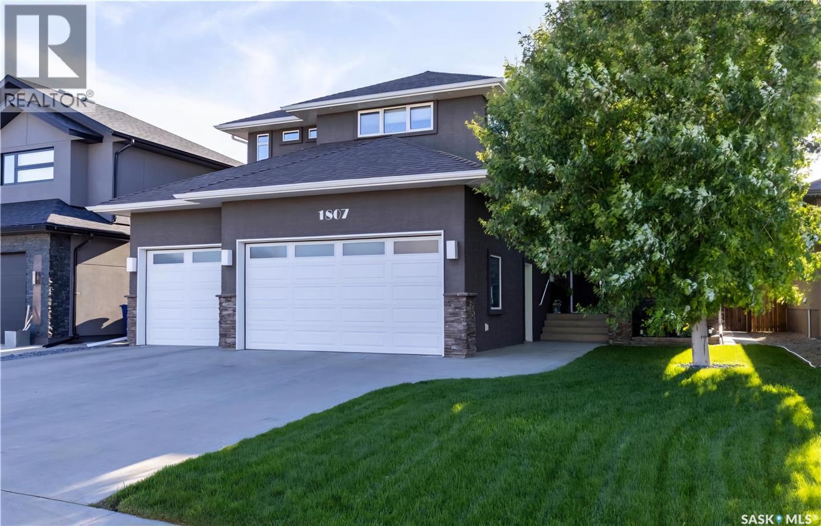 Single Family House Bi-level for Sale in  Pohorecky CRESCENT Saskatoon 