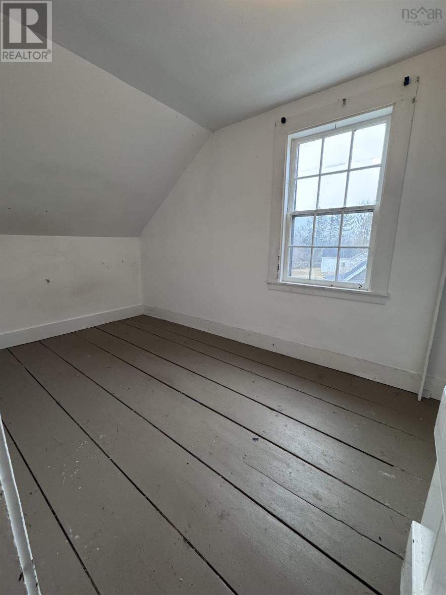 18 WILLOW STREET - 11