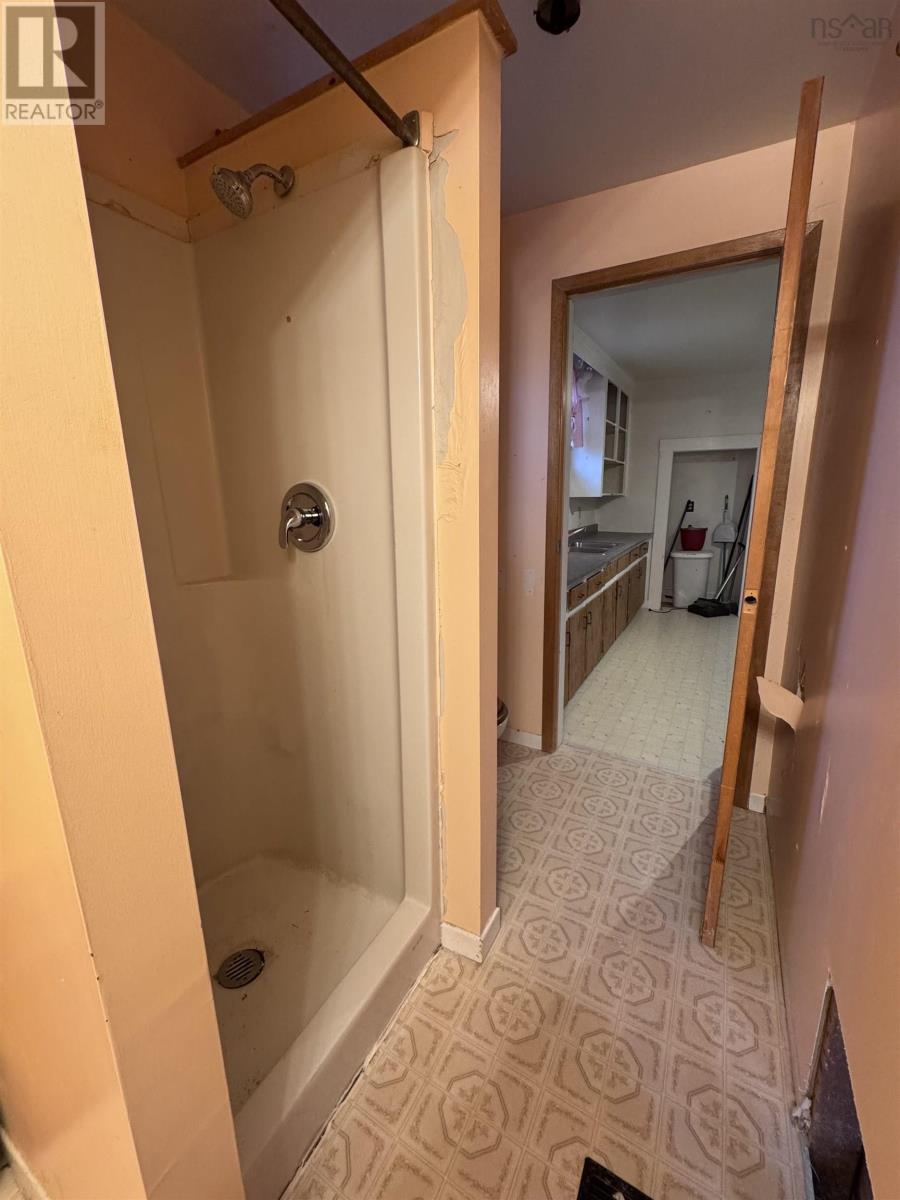 18 WILLOW STREET - 14