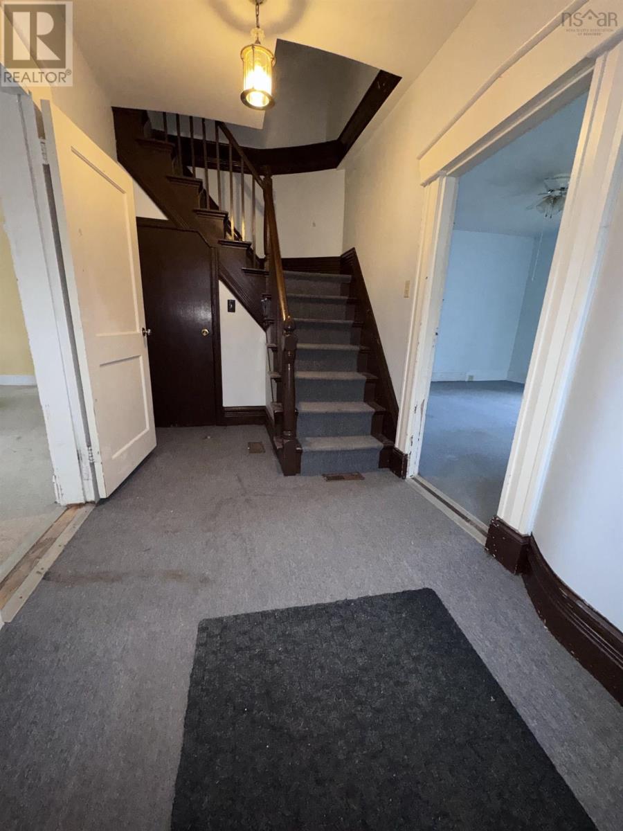 18 WILLOW STREET - 9