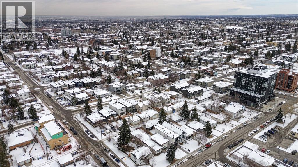 Single Family House 4 Level for Sale in   Street SW Shaganappi Calgary 