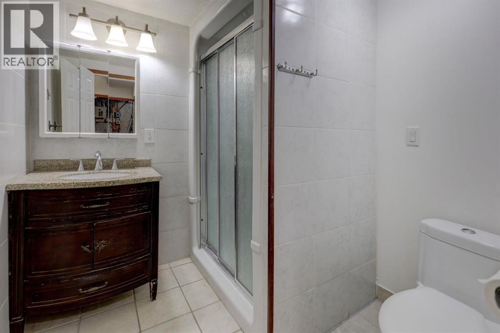 Single Family House 4 Level for Sale in   Street SW Shaganappi Calgary 