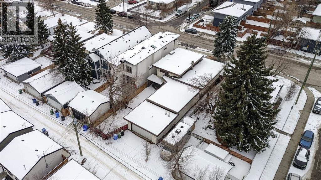 Single Family House 4 Level for Sale in   Street SW Shaganappi Calgary 