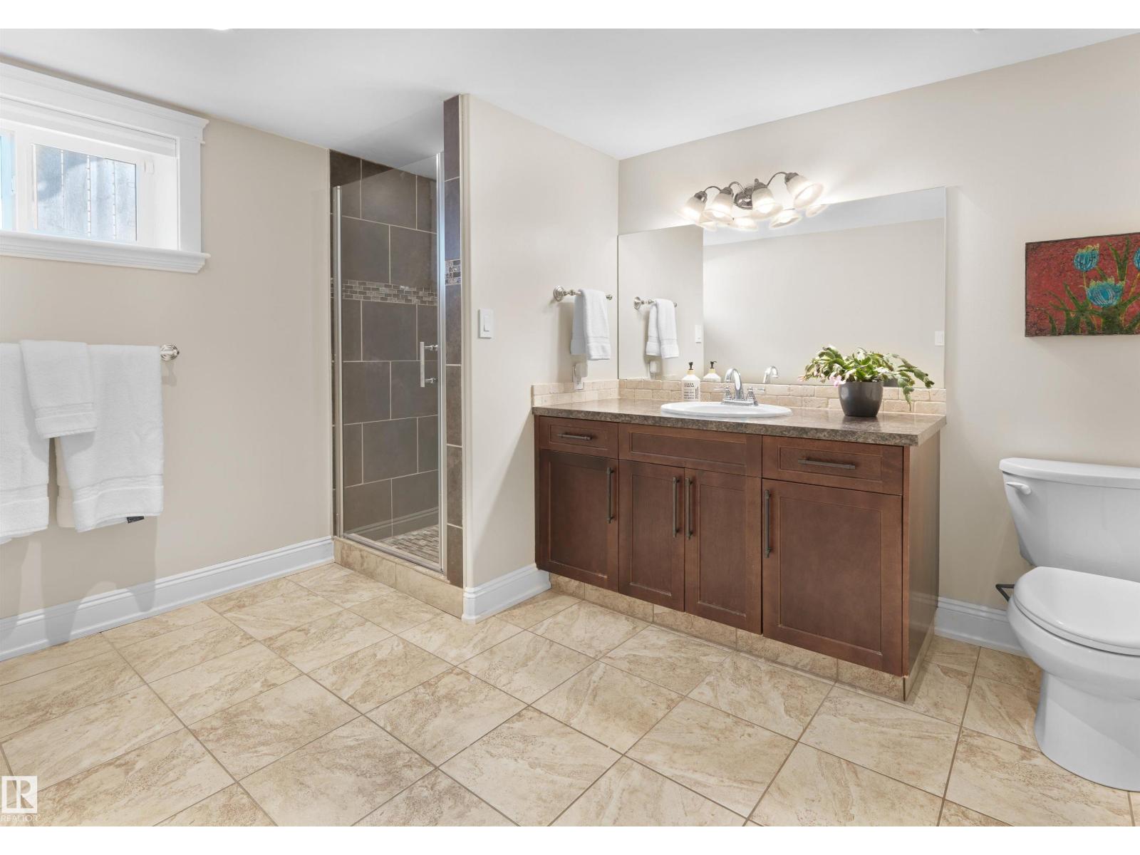 10419 139 ST NW, Edmonton