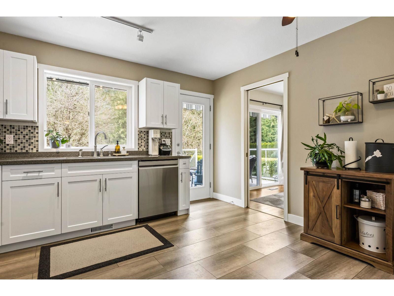 295 FORREST CRESCENT, Hope, Hope