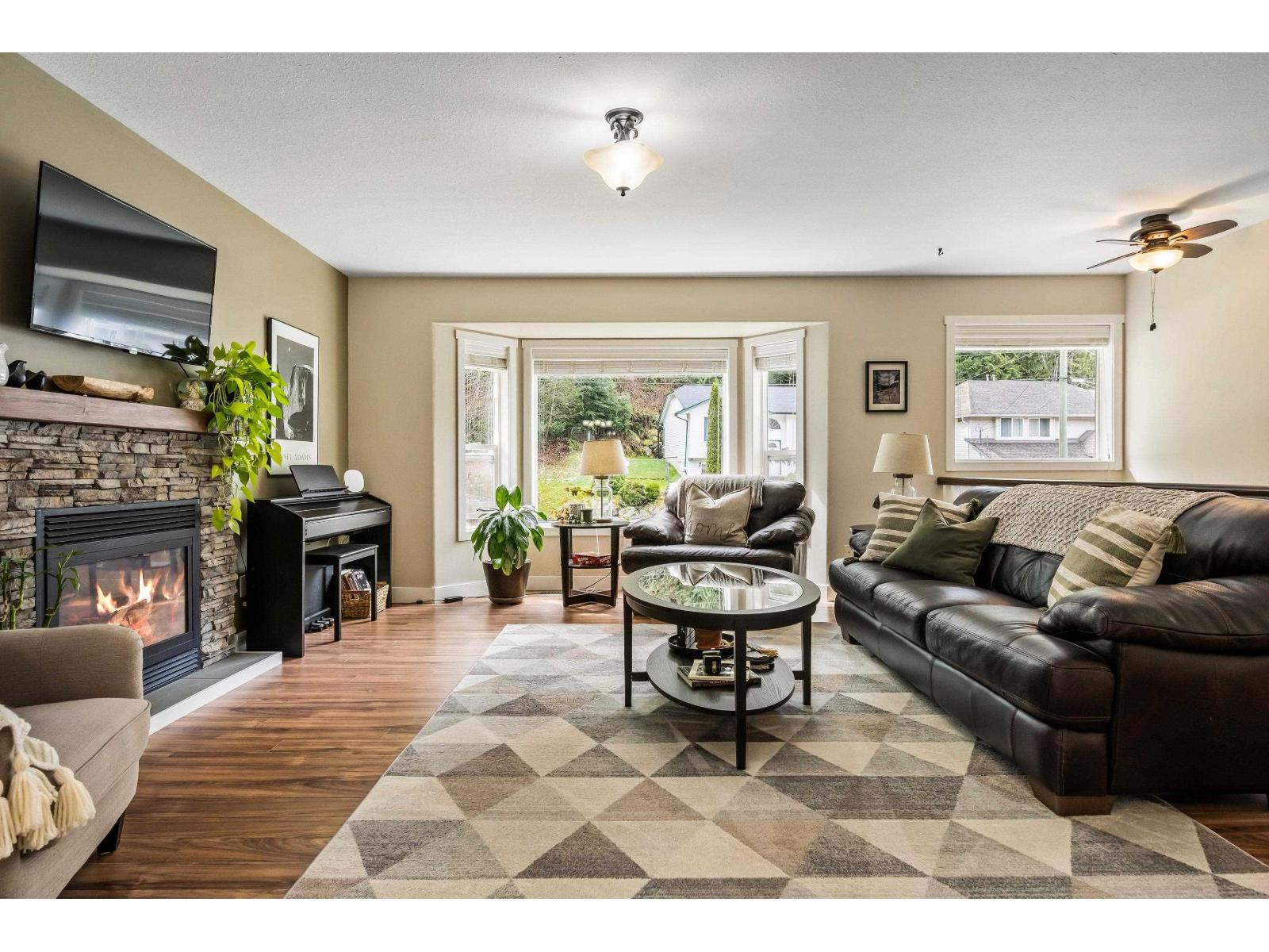 295 FORREST CRESCENT, Hope, Hope