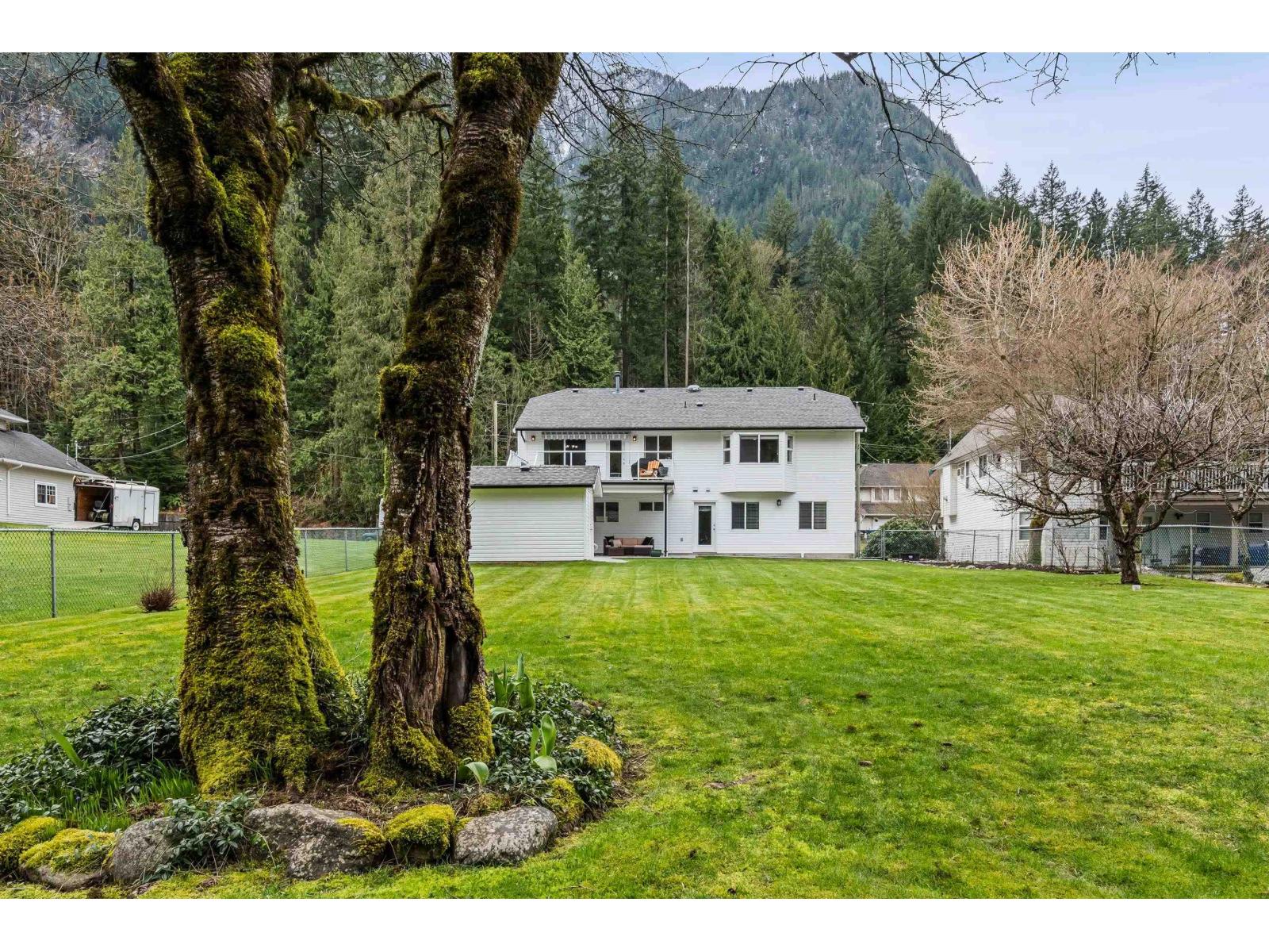 295 FORREST CRESCENT, Hope, Hope