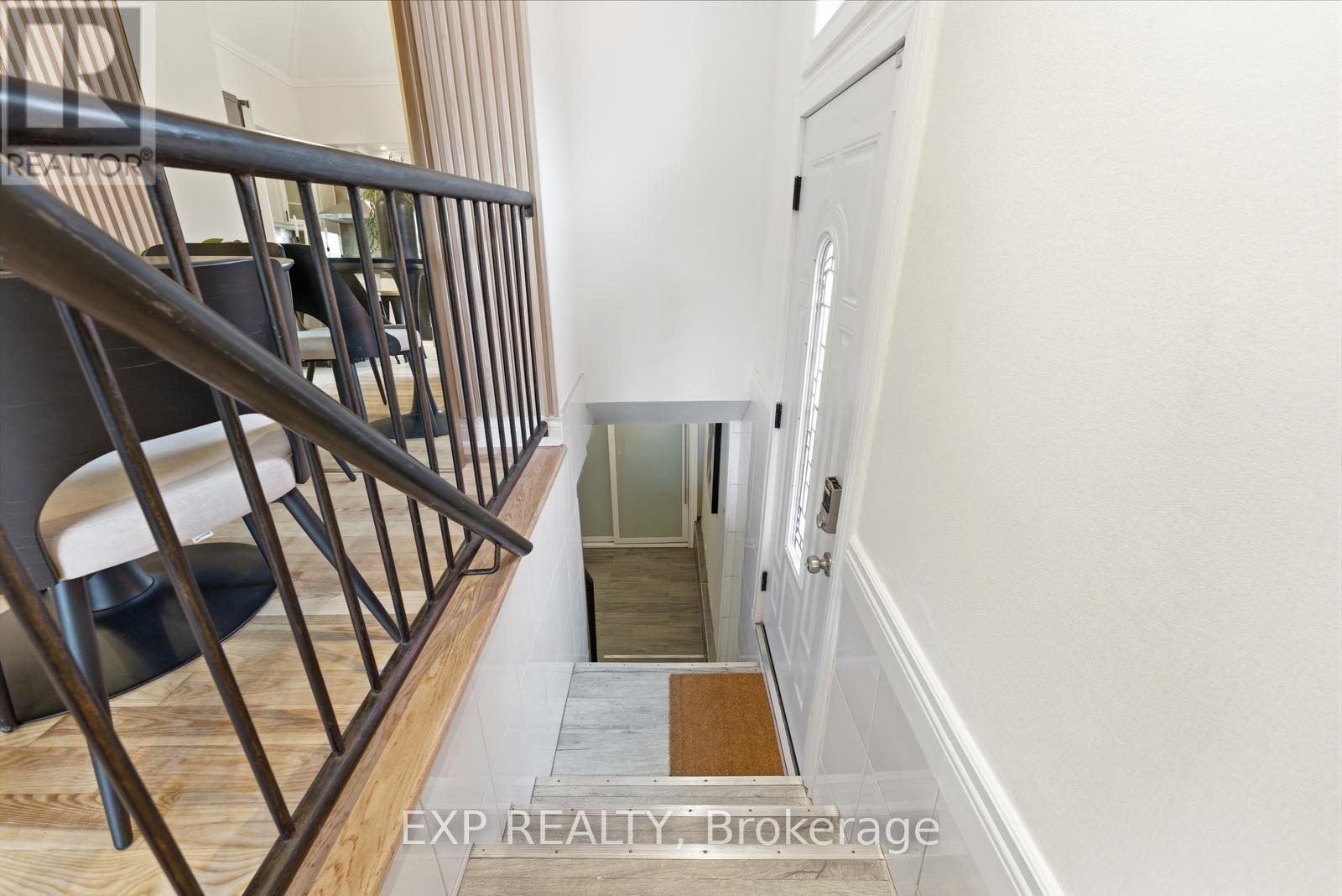 32 VICTORIA BOULEVARD, Toronto (Mount Dennis), Ontario