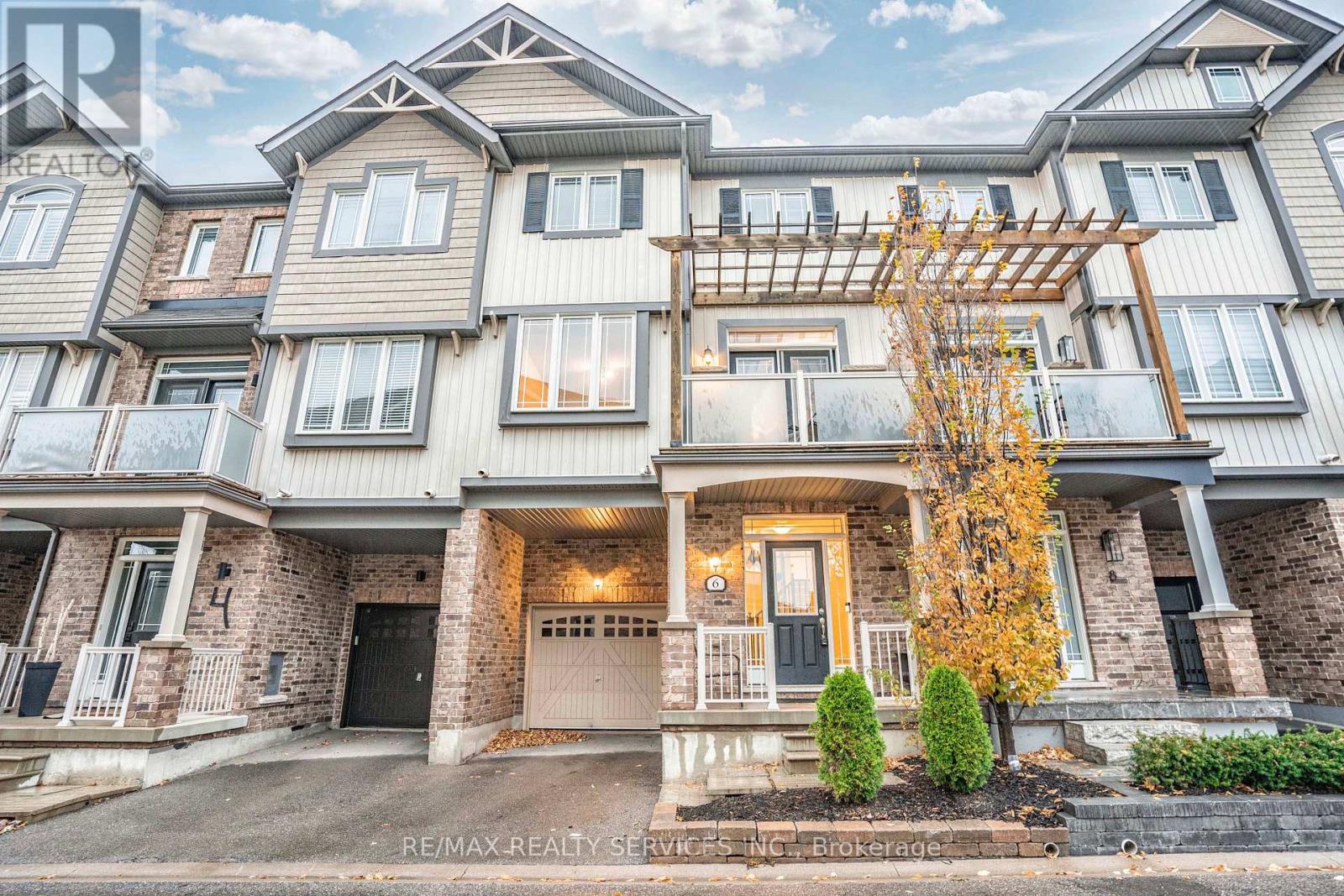 6 BIRCHFIELD CRESCENT