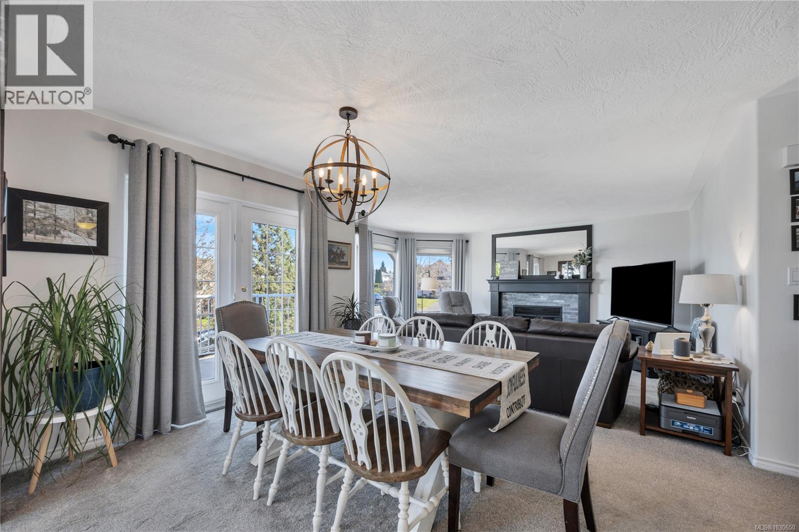 402 Tassin Pl, Ladysmith