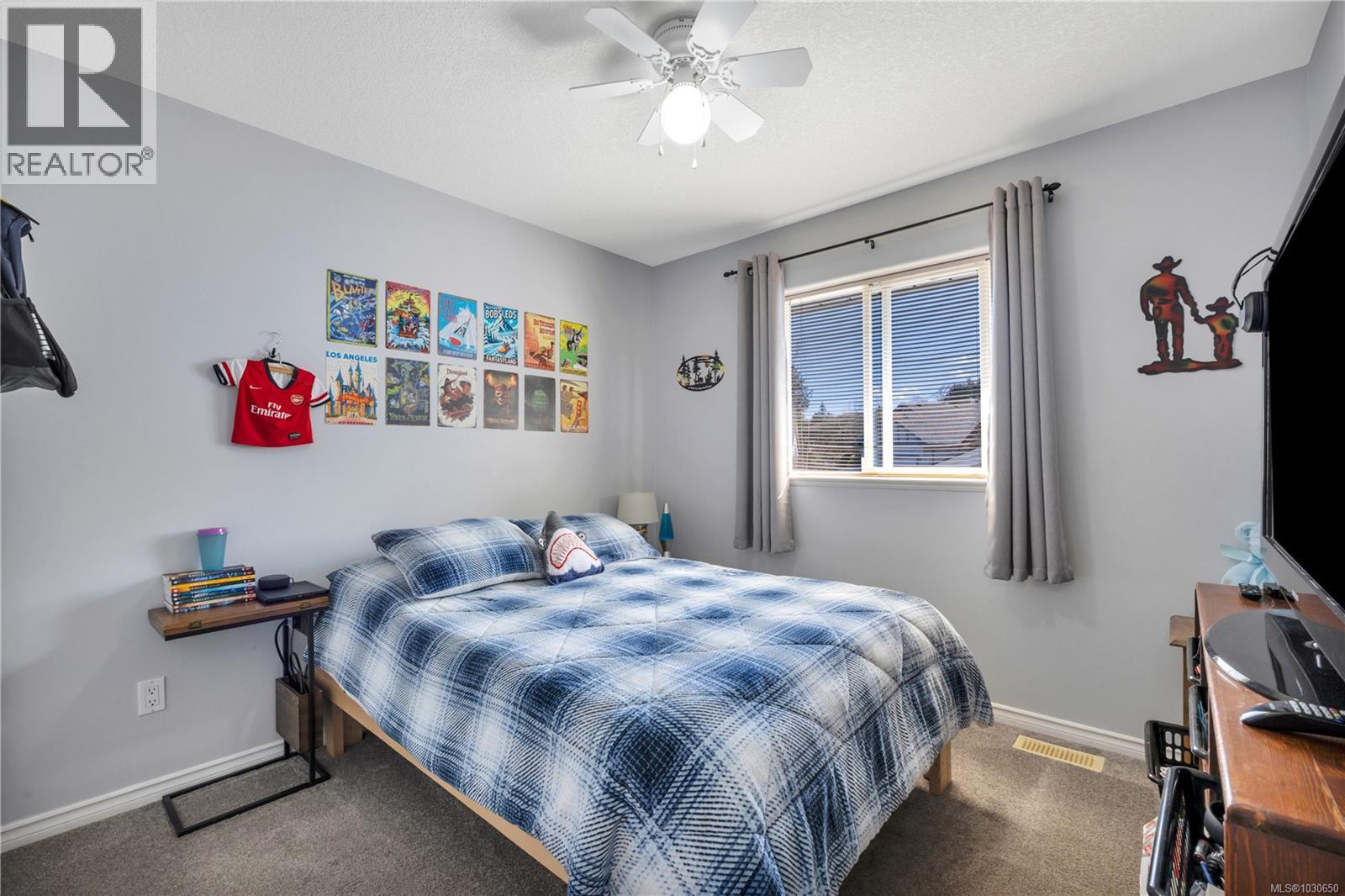 402 Tassin Pl, Ladysmith