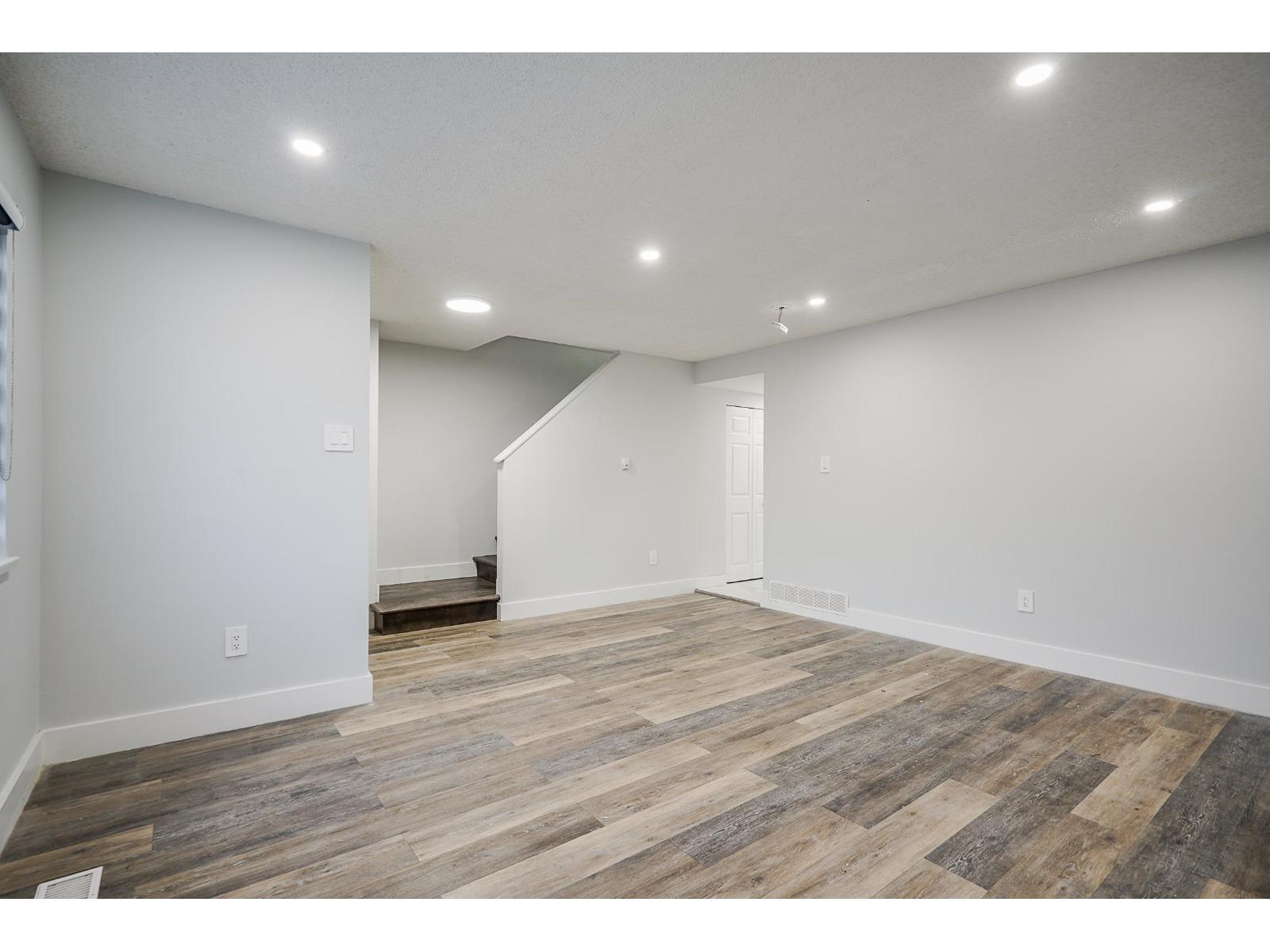 32382-32384 BRANT AVENUE, Mission