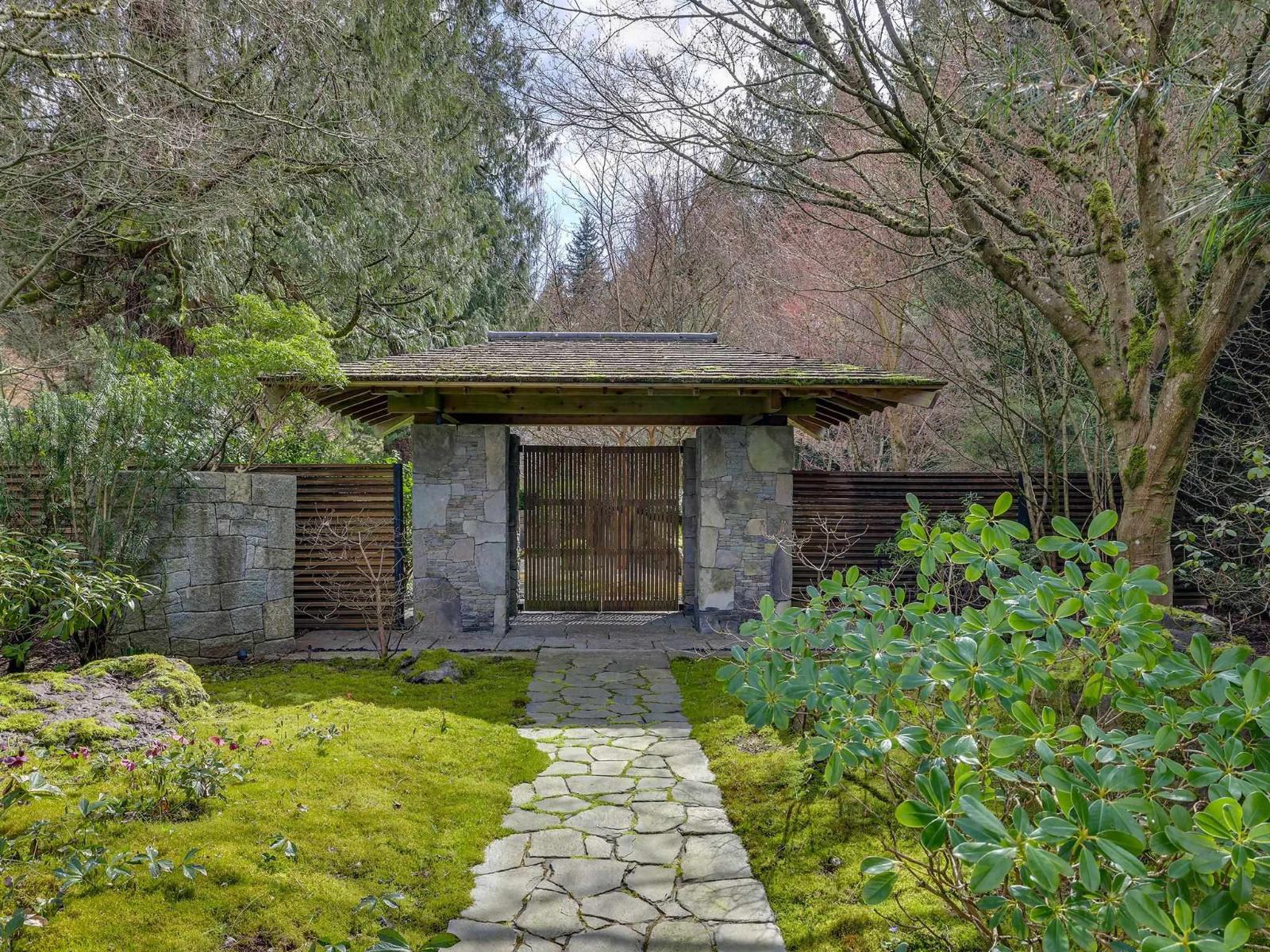 21004 43 AVENUE, Langley