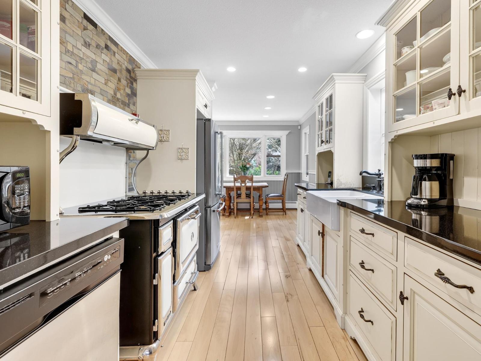 21004 43 AVENUE, Langley