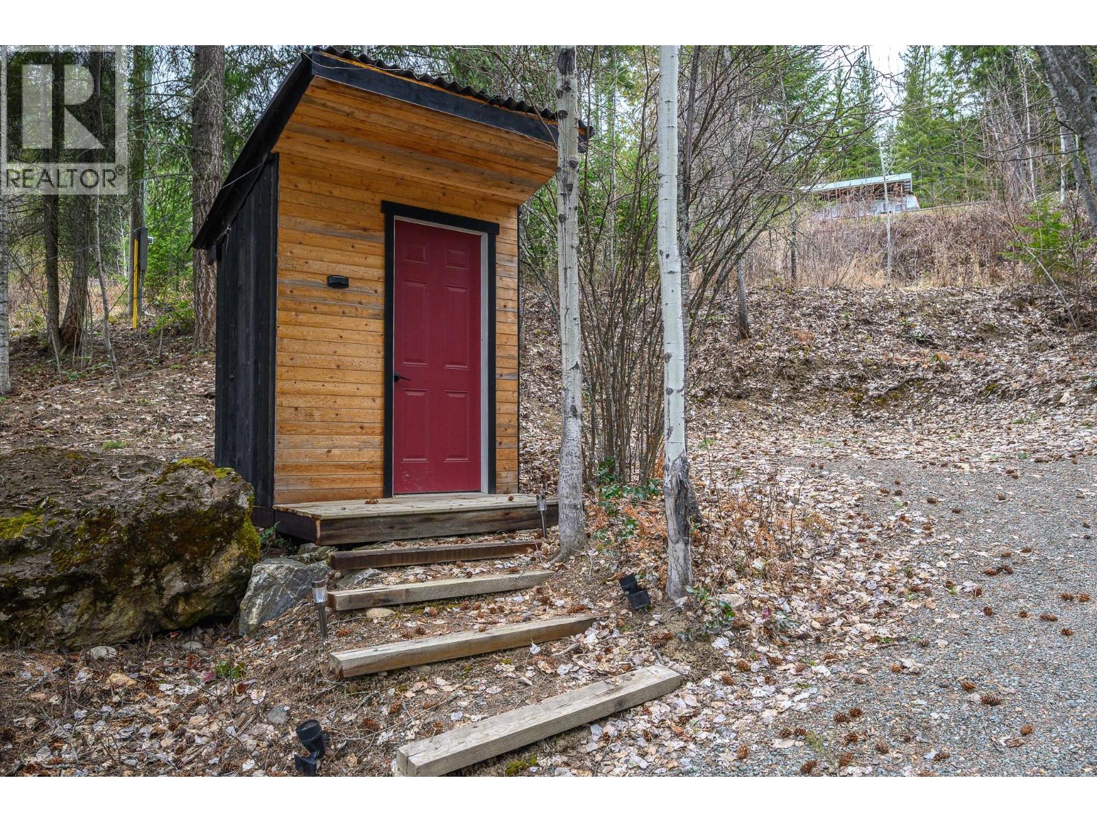  6474 Deer Run Road, Magna Bay