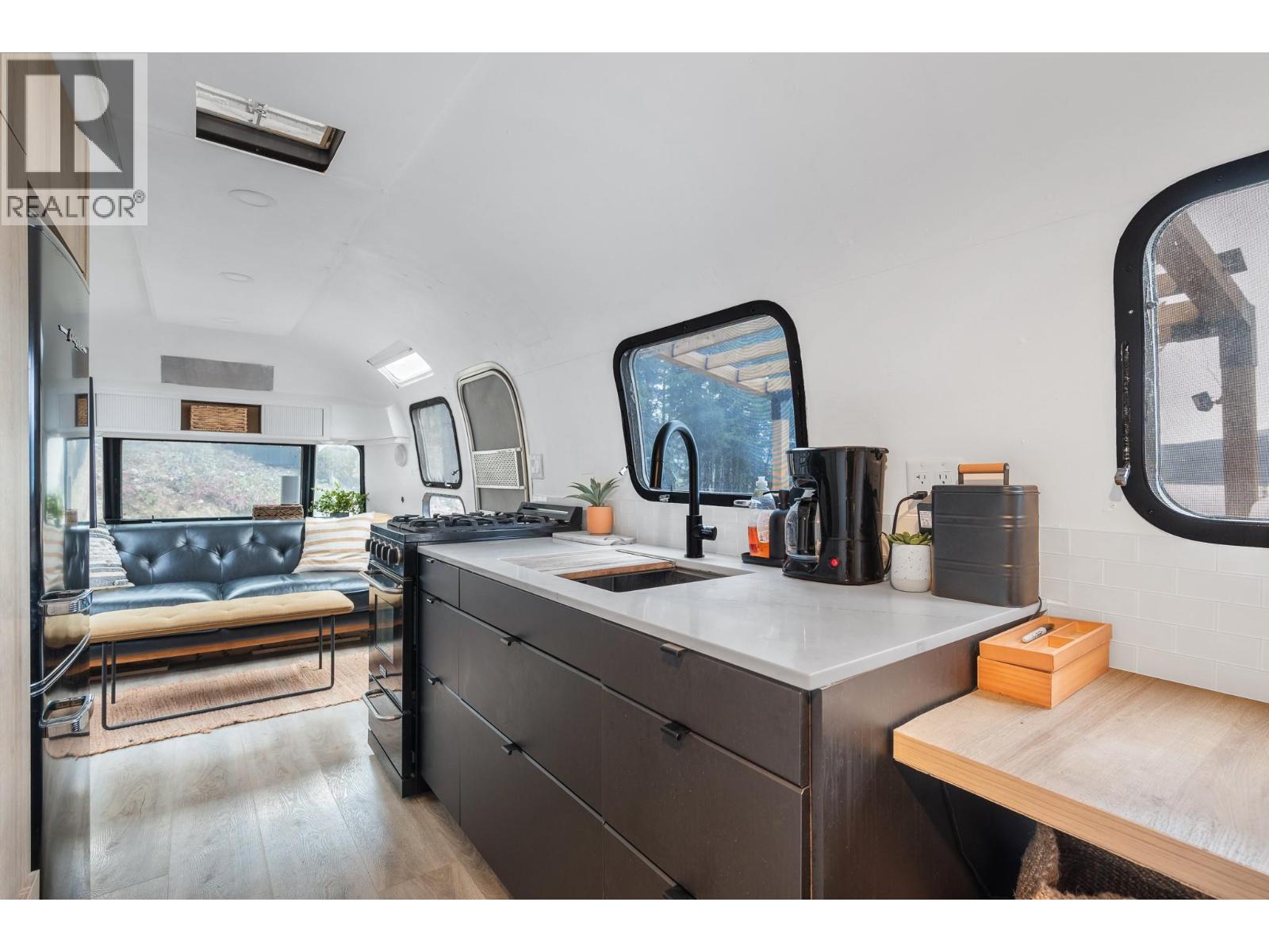  6474 Deer Run Road, Magna Bay