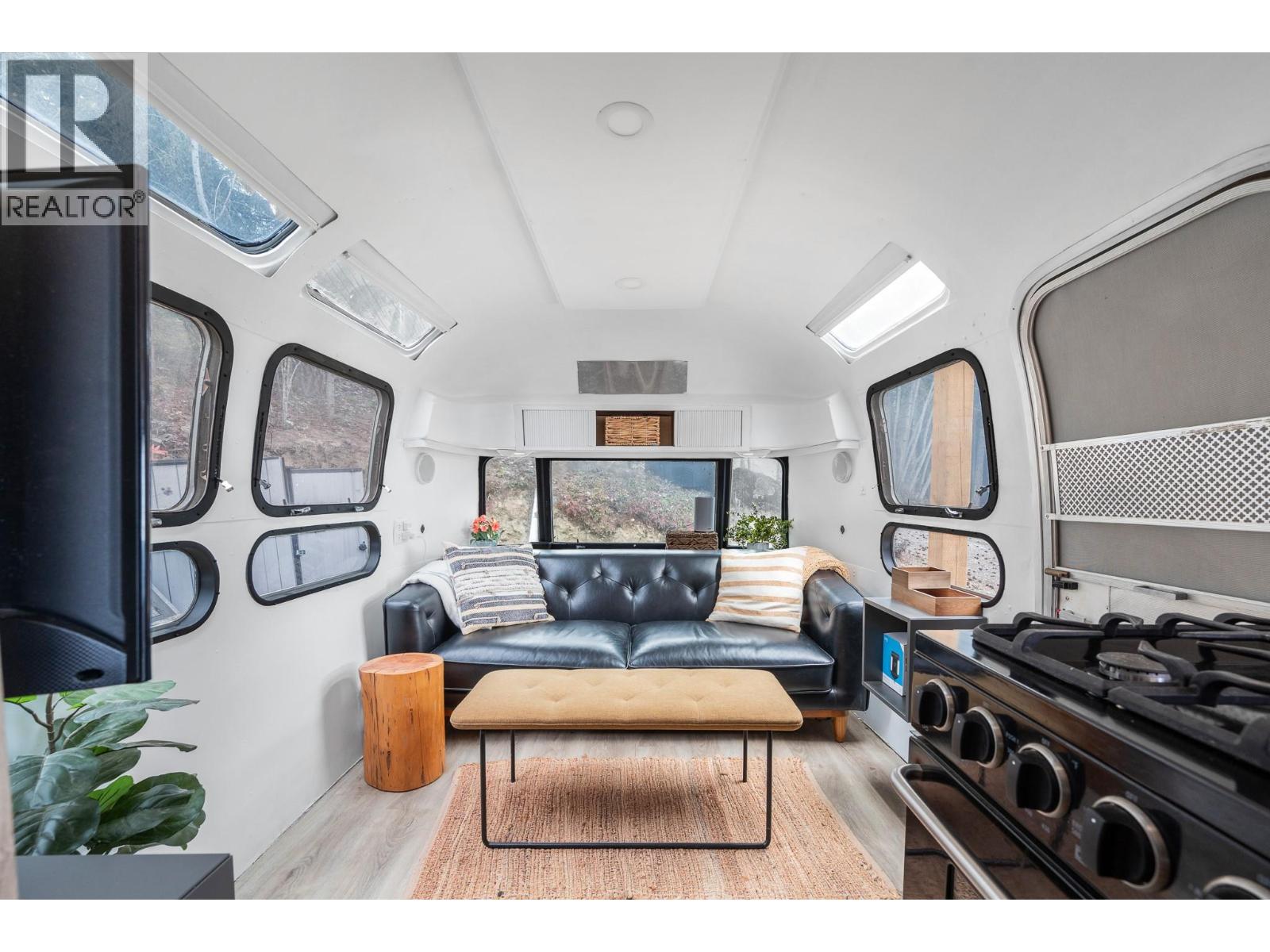  6474 Deer Run Road, Magna Bay