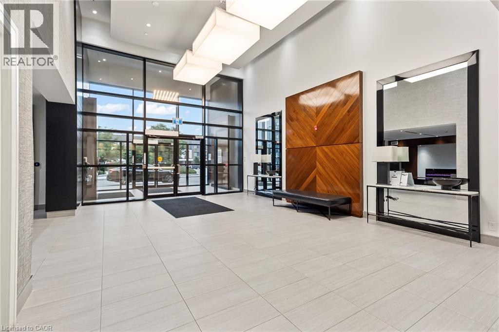 #121 102 GROVEWOOD COMMON - 25