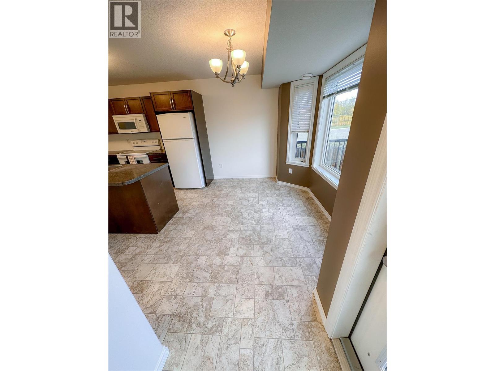 8300 17A Street, Dawson Creek