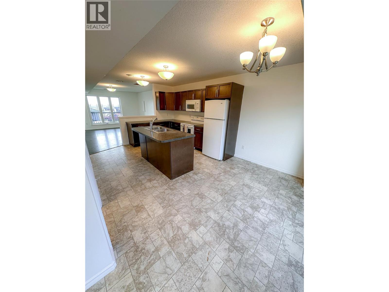 8300 17A Street, Dawson Creek