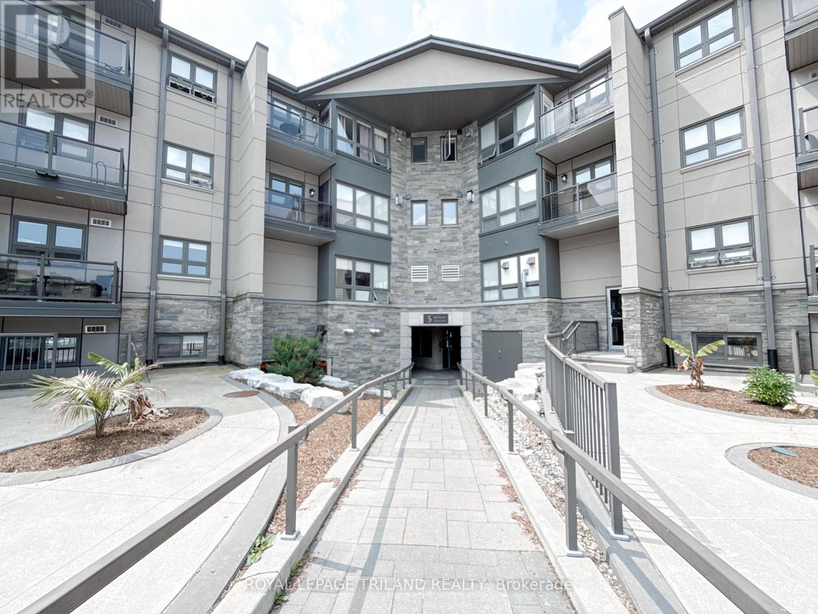 #110 5 JACKSWAY CRESCENT - 1