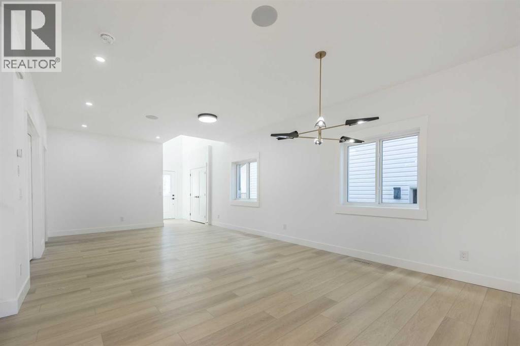 Single Family House for Sale in  Saddlecrest Link NE Saddle Ridge Calgary 