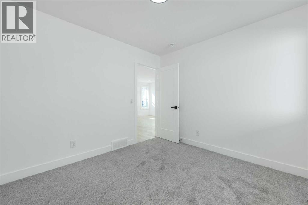 Single Family House for Sale in  Saddlecrest Link NE Saddle Ridge Calgary 