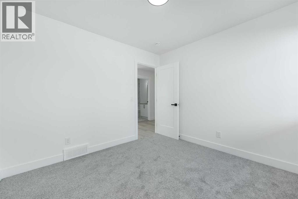 Single Family House for Sale in  Saddlecrest Link NE Saddle Ridge Calgary 