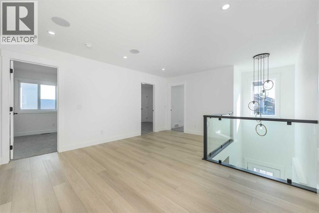 Single Family House for Sale in  Saddlecrest Link NE Saddle Ridge Calgary 