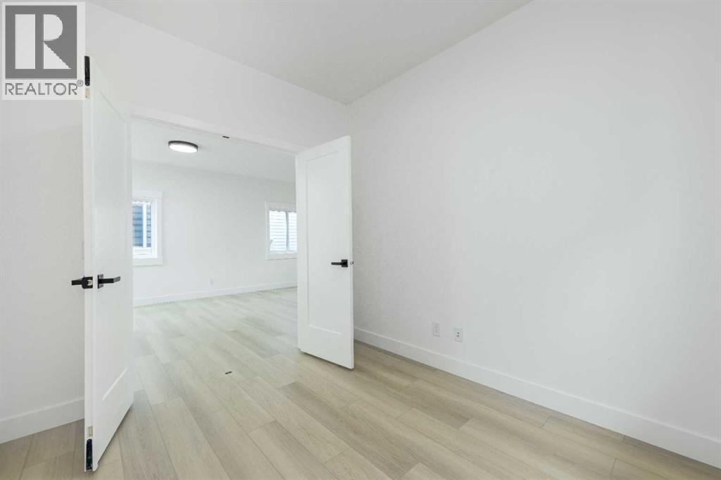 Single Family House for Sale in  Saddlecrest Link NE Saddle Ridge Calgary 