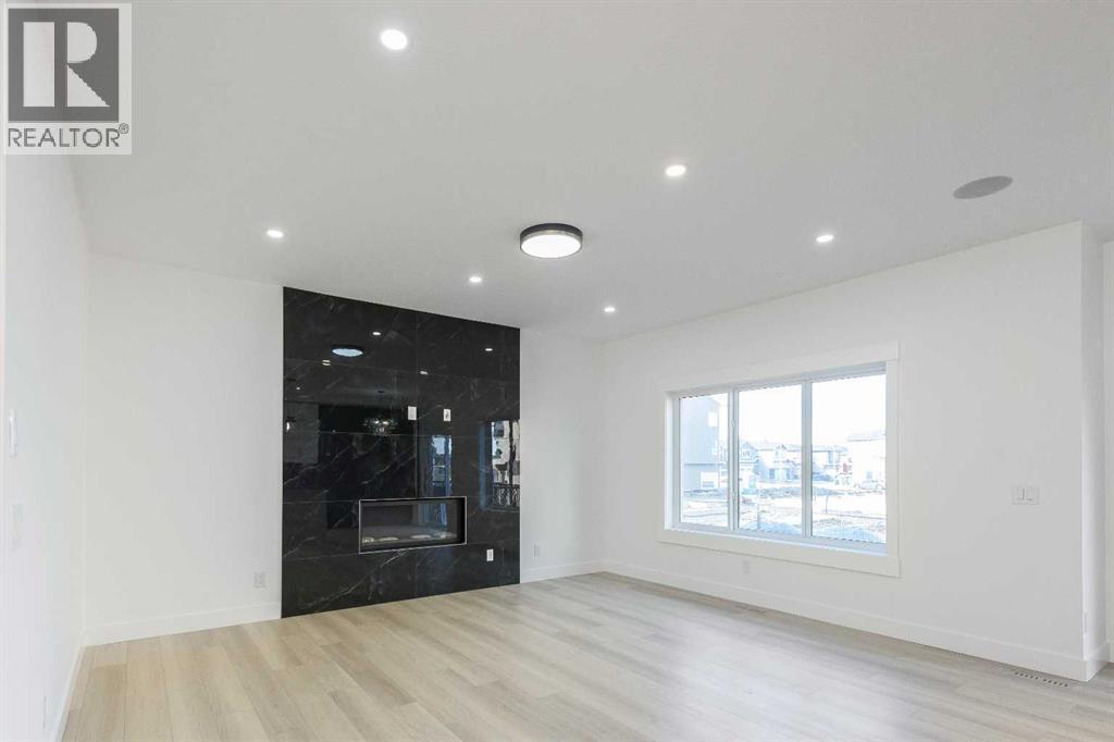 Single Family House for Sale in  Saddlecrest Link NE Saddle Ridge Calgary 