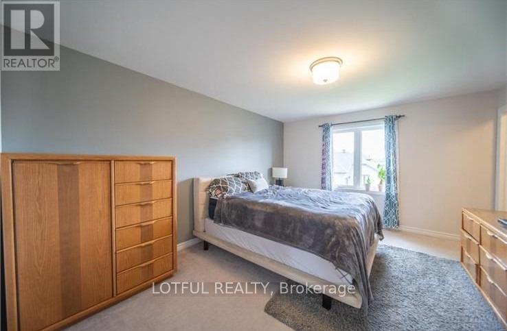 304 BELFORT STREET - 9