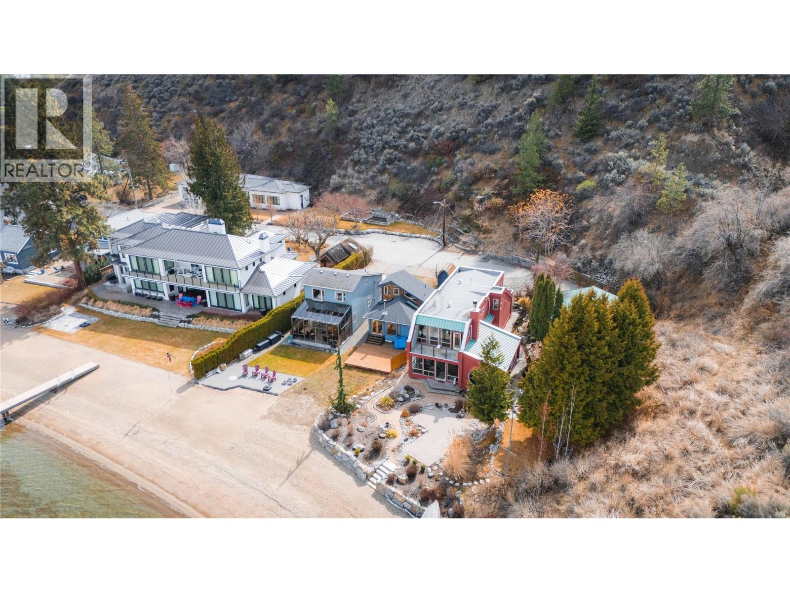 19279 Lakeshore Drive N, Summerland