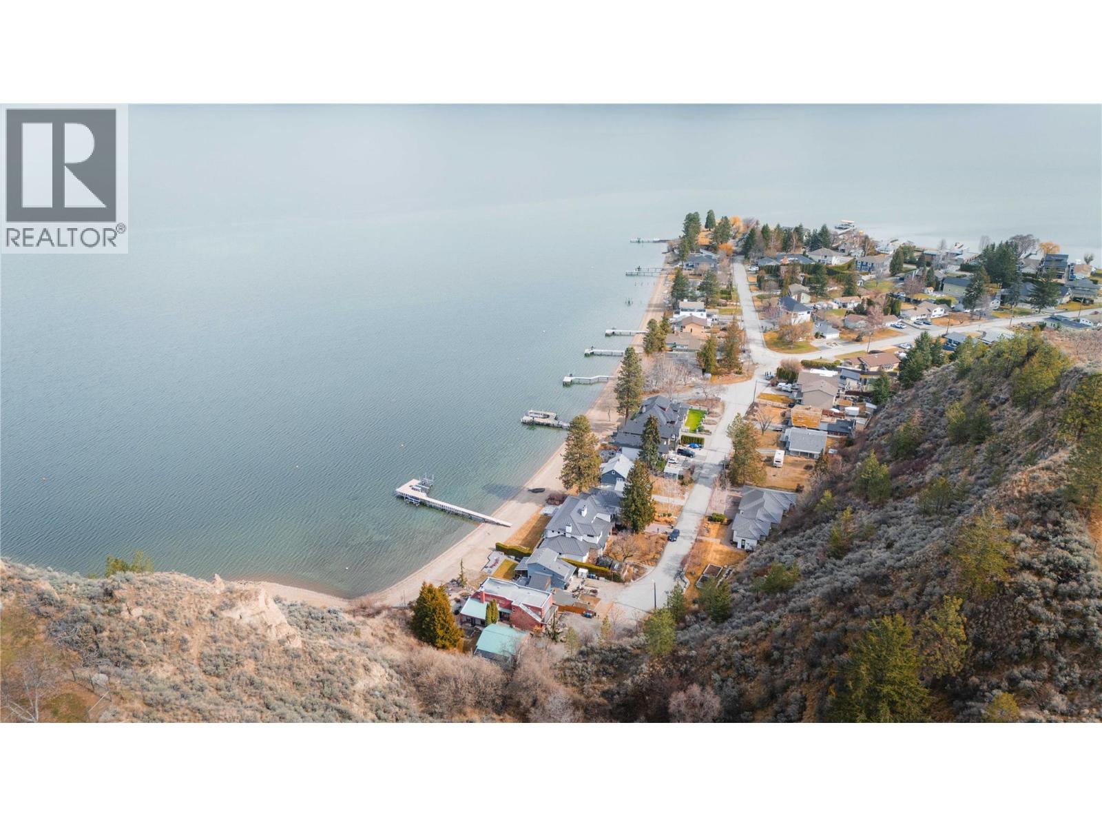19279 Lakeshore Drive N, Summerland