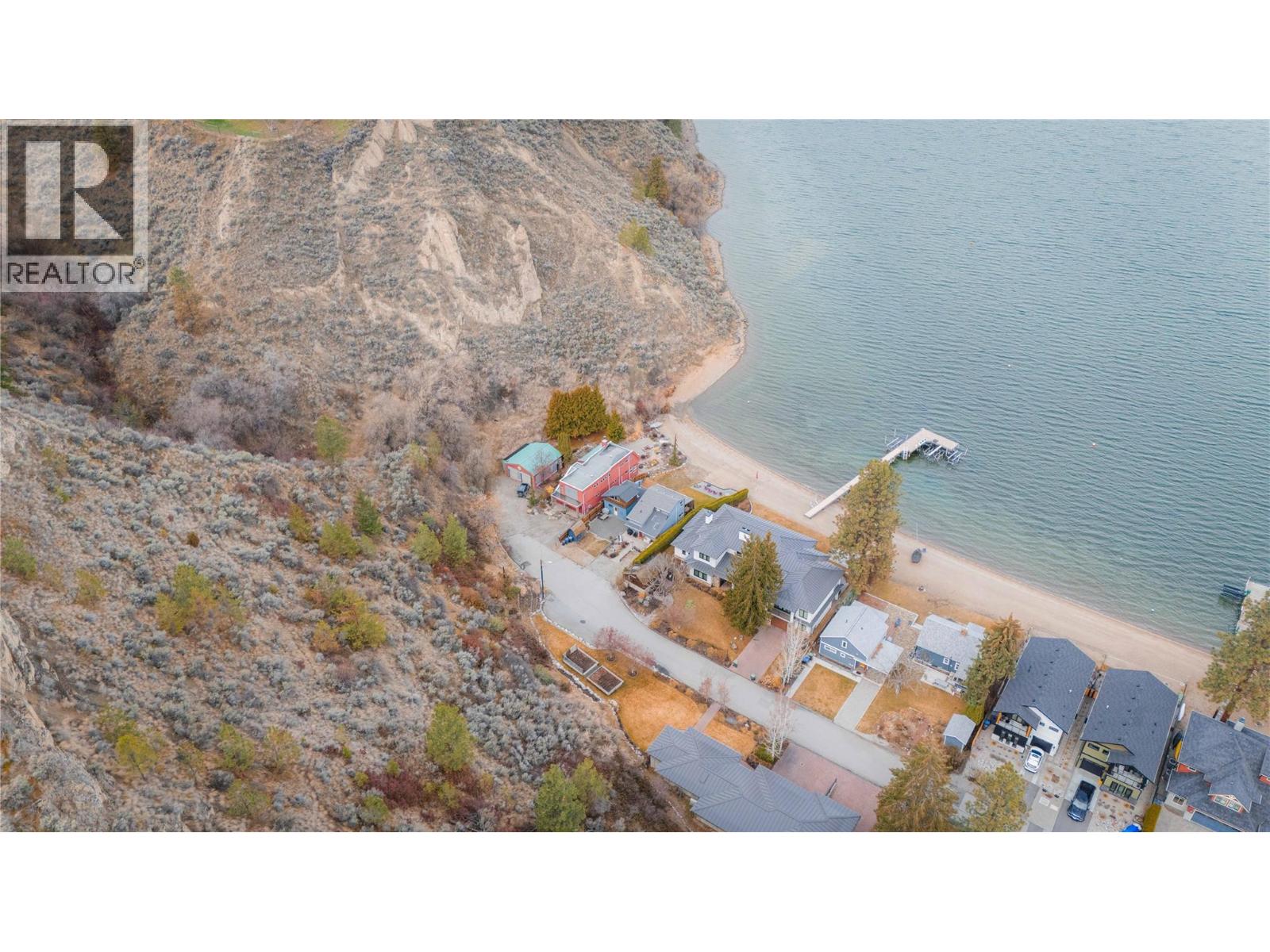 19279 Lakeshore Drive N, Summerland