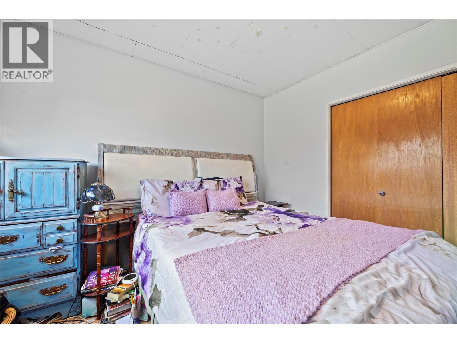 330 6 Street, Salmon Arm